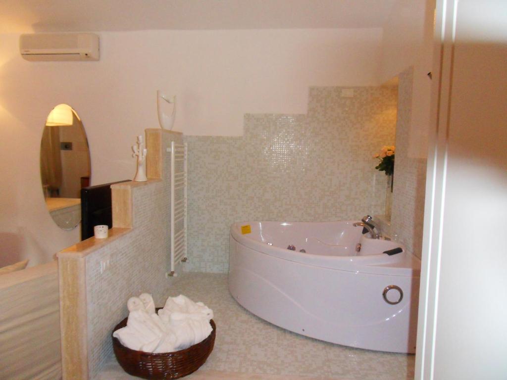 Hotel Il Casale Trevignano Romano Camera foto