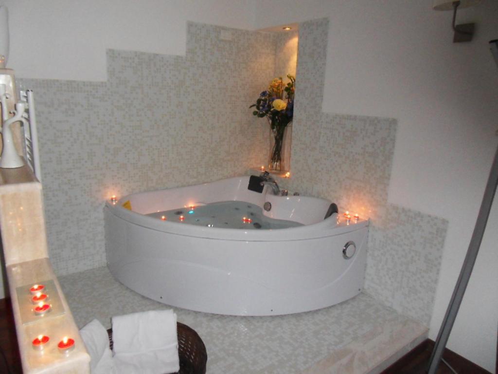 Hotel Il Casale Trevignano Romano Esterno foto